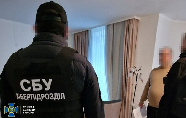 Киевскому блоггеру, участнику медведчуковского пула, готовившему фейки для кремлевских СМИ, сообщили о подозрении
