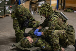 30 інструкторів-ветеранів бойових дій навчать надавати допомогу ще 5 тисяч людей