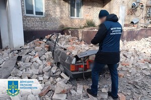 Окупанти дронами-камікадзе атакували Добропілля: поранено жінок