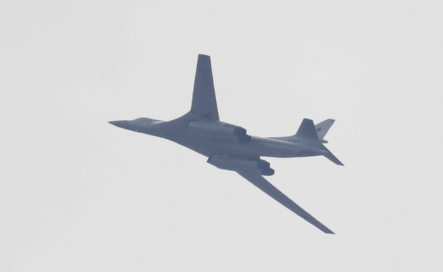 Польотом на ядерному бомбардувальнику Путін надсилає сигнал Заходу – Reuters 