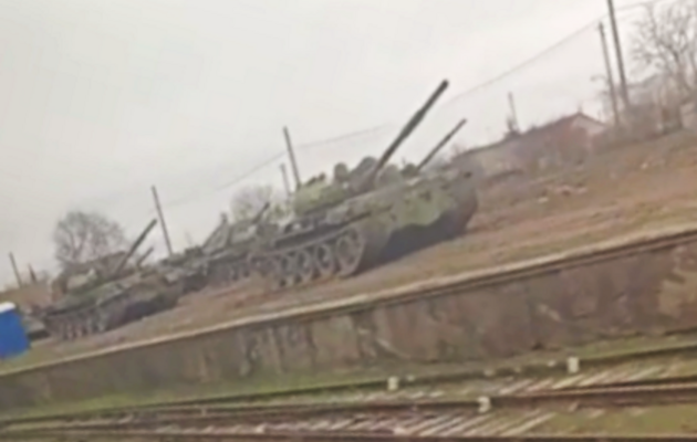 Россияне перебрасывают на фронт танки из Крыма – «АТЕШ»