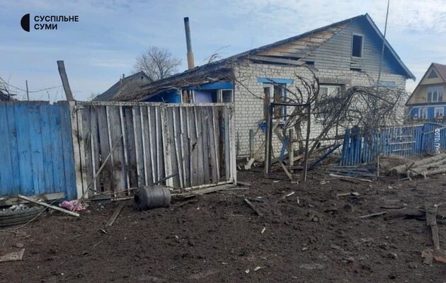 Росіяни обстріляли 12 громад у Сумській області: є загиблий