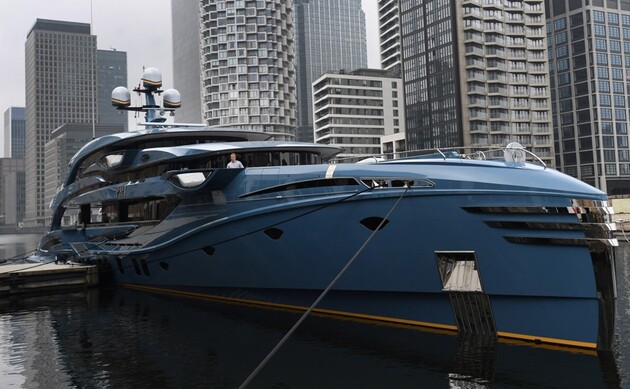 Суперяхта Phi олигарха Сергея Науменко у причала Кенери-Уорф в Лондоне