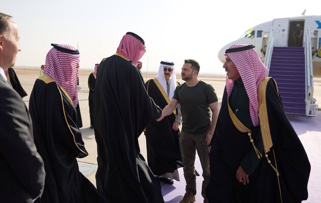Зеленський з робочим візитом прибув до Саудівської Аравії