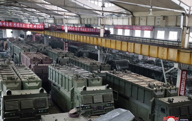 Заводы КНДР работают «по полной», чтобы поставлять боеприпасы в Россию – Yonhap