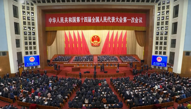 На фоне сессии парламента Китая 