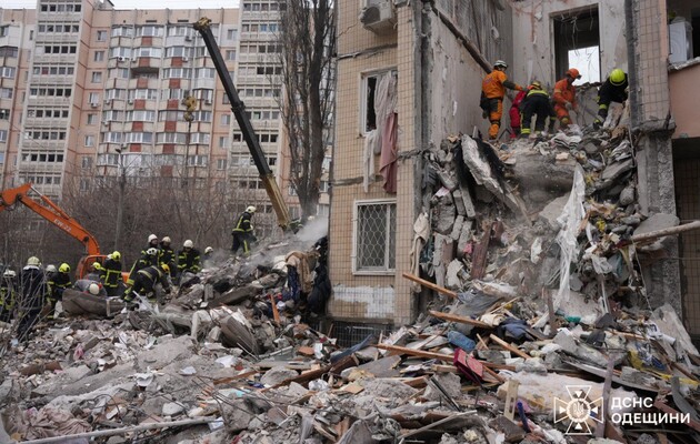 В Одессе под завалами дома нашли еще двоих погибших детей – ОВА