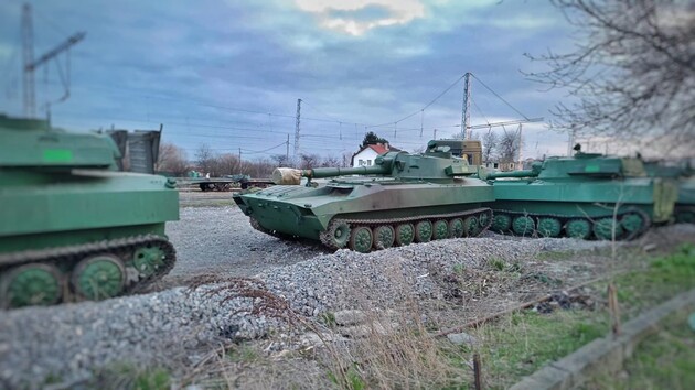 У Болгарії розконсервовують артилерію та бронемашини