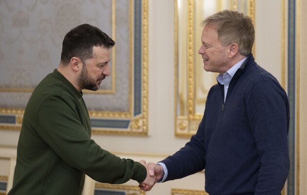 Велика Британія купить для України 10 тисяч безпілотників – міністр оборони 