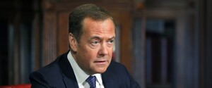 Медведєв відреагував на слова Макрона про відсутність 