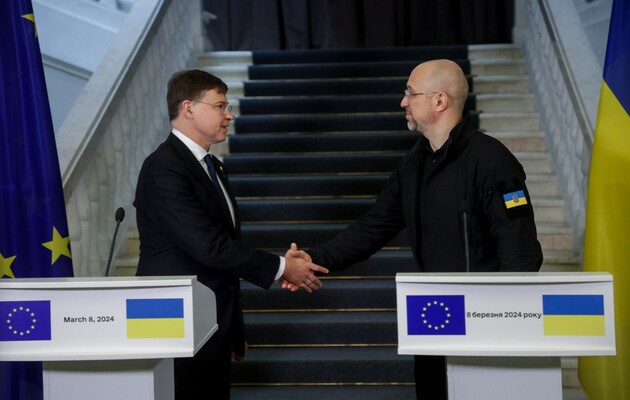 На следующей неделе ЕС стремится продвинуться вперед в переговорах по вступлению Украины – Bloomberg