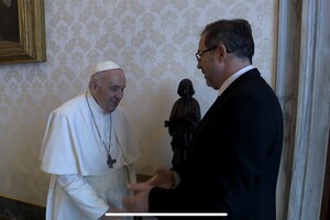 Посол України у Ватикані планує обговорити з Папою Франциском останню його заяву щодо війни в Україні