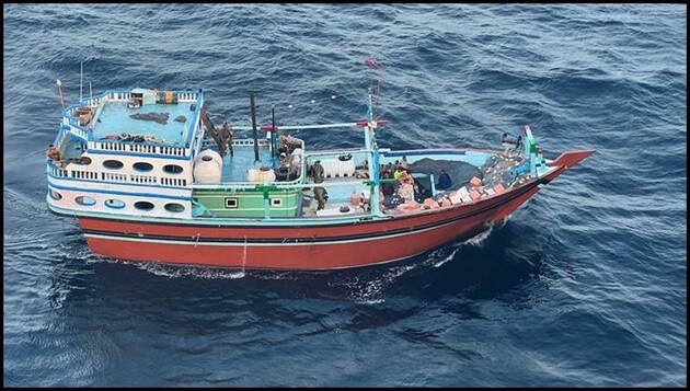 Хуситы атаковали очередное судно в Красном море