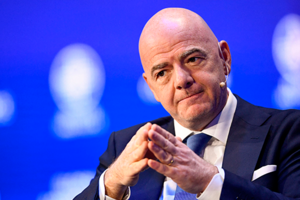 Стала известна зарплата президента ФИФА