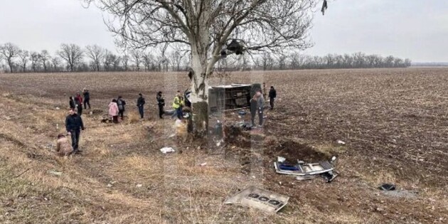 На трасі Дніпро-Павлоград перекинулась маршрутка: загинуло четверо пасажирів