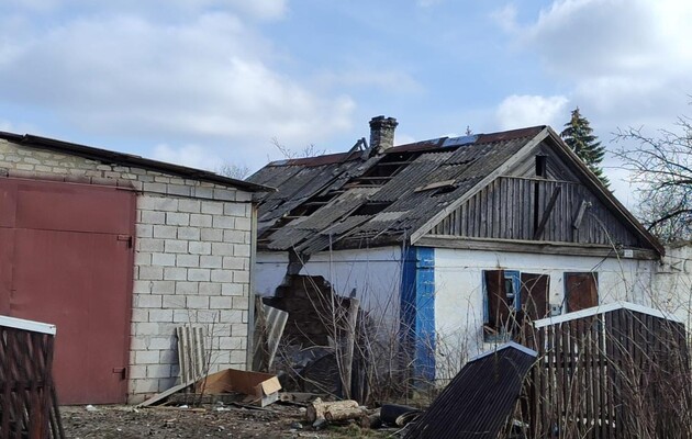 Россия нанесла авиаудар по дому в Донецкой области: есть погибшие и раненая