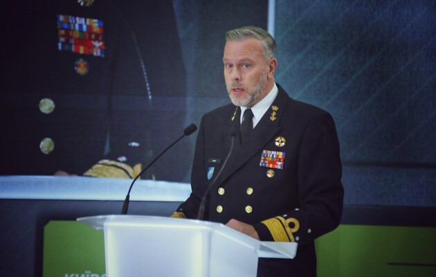 Адмирал Бауэр оценил вероятность применения Россией ядерного оружия