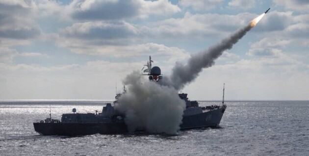 Росія вивела в Чорне море два підводних ракетоносії