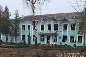 Россияне сбросили авиабомбы на город в Сумской области: поврежден Центр детского и юношеского творчества