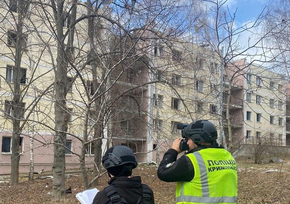 Ракетний обстріл Харкова: зруйновано дах гуртожитку, постраждав чоловік