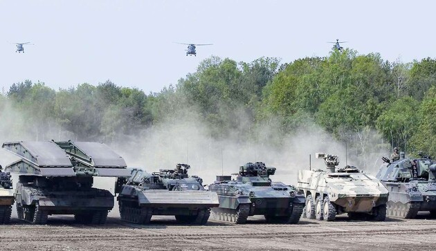 Німеччина передає Україні ракети для Patriot, інженерну техніку і броньований захист