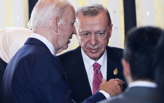 Эрдоган в мае посетит США, встретится с Байденом — Reuters