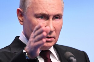 Запад не должен позволить Путину развернуть второй фронт в Европе — The Telegraph