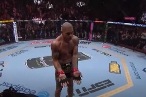 UFC 300: Перейра ефектно захистив пояс у бою проти Гілла