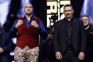 В українських та британських кольорах: представлено пояс WBC до бою Усик – Ф'юрі