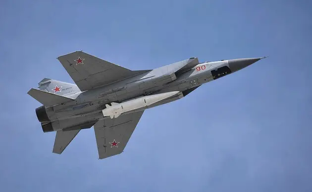Россияне подняли в воздух МиГ-31К, который может ударить гиперзвуковой ракетой