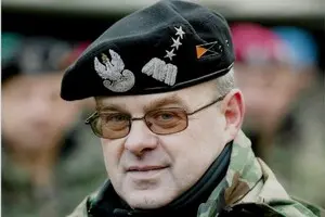 Американська зброя ймовірно вже прямує до України: екскомандувач сухопутних військ Польщі