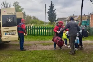 В прифронтовом селе в Харьковской области эвакуировали все семьи с детьми