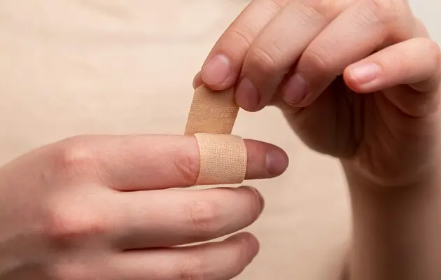 Рани на шкірі можуть впливати на роботу кишечника – дослідження