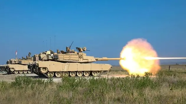 Втративши п'ять Abrams'ів, Україна відвела їх з поля бою — AP