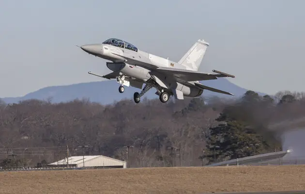 Євлаш розповів, як Україна планує захищати винищувачі F-16 від атак РФ