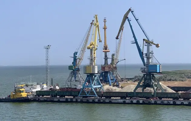 Через агресію РФ Україна втратила половину своїх морських терміналів