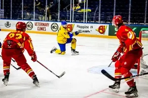 Сборная Украины разгромила Китай на чемпионате мира по хоккею