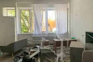 В Одессе из-за ударов РФ повреждено здание представительства Уполномоченного ВРУ по правам человека