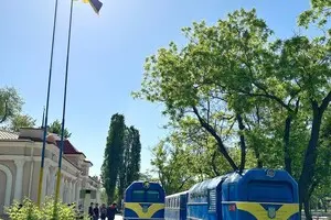 В Україні почала працювати найстаріша в Україні дитяча залізниця