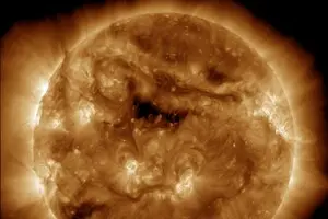 Солнце выпустило мощнейшие вспышки, они вызвали проблемы на Земле
