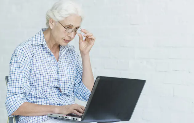 Соціальні виплати: як перейти з пенсії за вислугу років на пенсію за віком