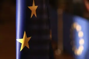 День Европы: основные памятники в ЕС засветились за месяц до выборов в Европарламент