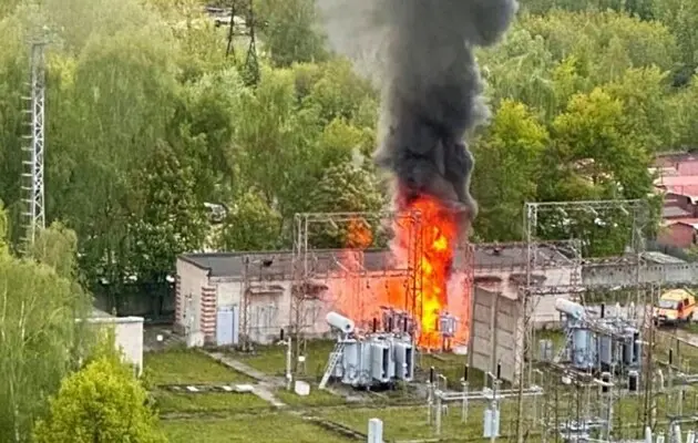 Пожар вспыхнул на территории воинской части ФСБ возле Москвы. Это мог быть поджог – росСМИ