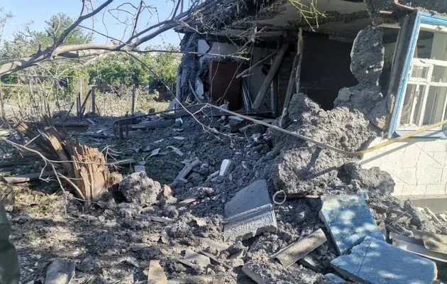 Російські війська завдали ударів по житлових будинках у Запорізькій області: загинув чоловік