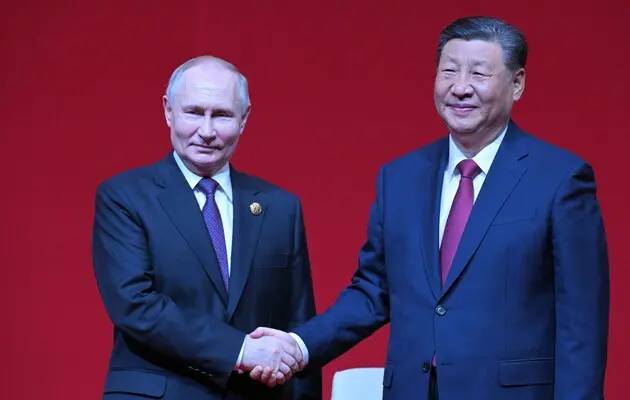 Відносини між Сі Цзіньпіном й Путіним створені на довгострокову перспективу — FT