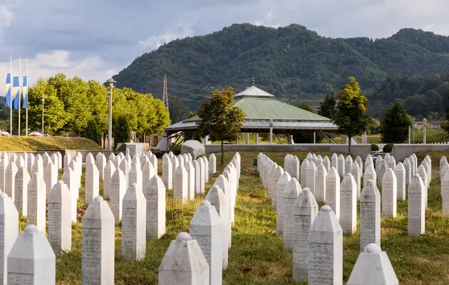 Украина проголосовала на Генассамблее ООН за признание событий 1995 года в Сребренице, геноцидом