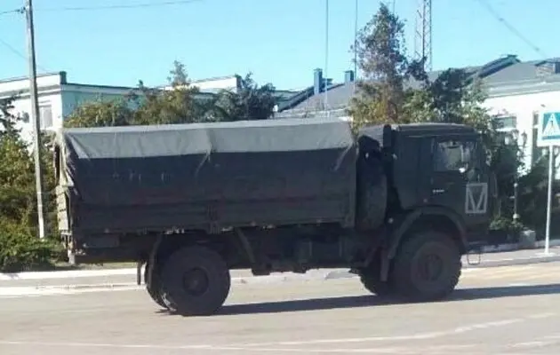 Россияне отводят солдат и технику с Джанкоя вглубь Крыма ‒ 