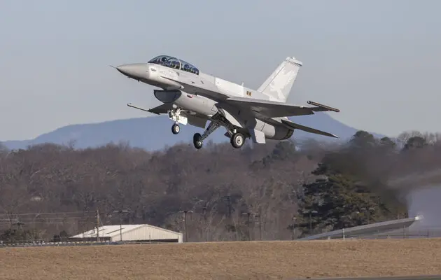 Генерал-лейтенант США розповів, чи зможуть  F-16 змінити ситуацію на фронті