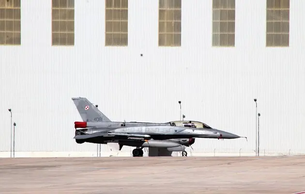 В МИД рассказали, сколько Бельгия планирует предоставить Украине истребителей F-16 к 2028 году
