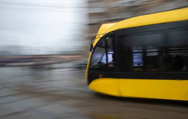 Київська влада знову не підтримала петицію проти зупинки громадського транспорту під час тривог